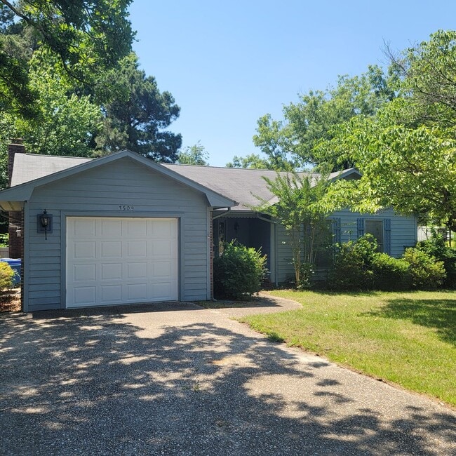 property at 3509 Hastings Dr