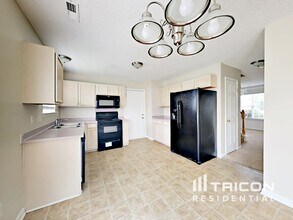 10313 Cannarti Dr in Charlotte, NC - Building Photo - Building Photo
