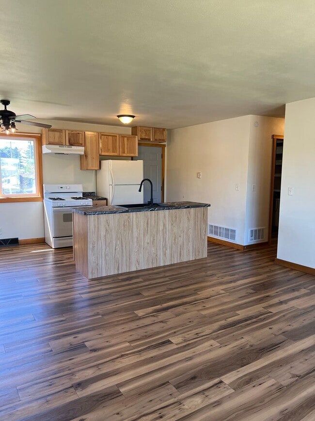 property at 1202 Mosinee Ave