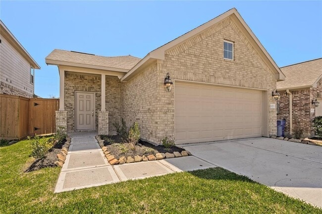13013 Dancing Reed Dr in Texas City, TX - Building Photo - Building Photo