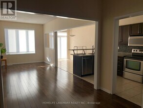 117 Catalpa Cres in Vaughan, ON - Building Photo - Building Photo