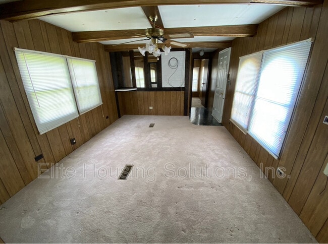 1380 Old Stage Rd in Wytheville, VA - Building Photo - Building Photo