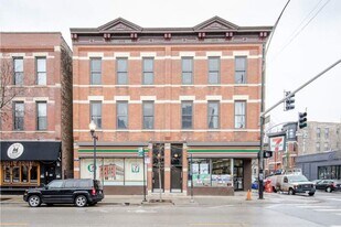 957 W Armitage Ave in Chicago, IL - Building Photo