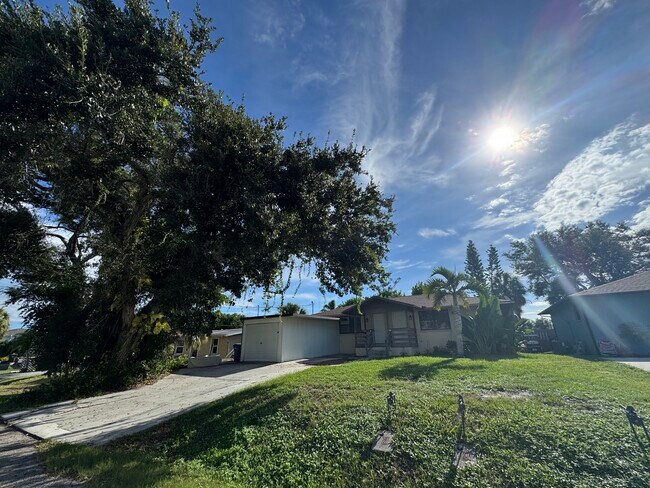 property at 207 Shore T Rd
