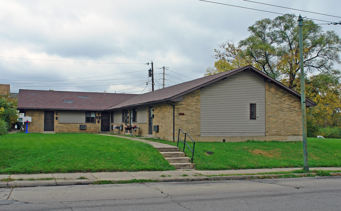 113 Kammer Ave in Dayton, OH - Building Photo