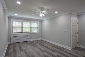 609 Tulip Ave in Stewart Manor, NY - Building Photo - Building Photo