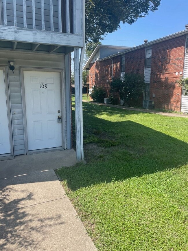 property at 809 SE 4th St