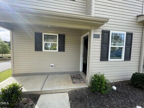 2021 Wiggins Village Dr in Youngsville, NC - Building Photo - Building Photo