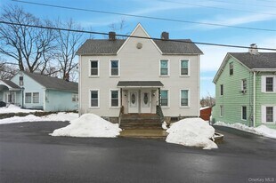 14 Church St in Marlboro, NY - Building Photo