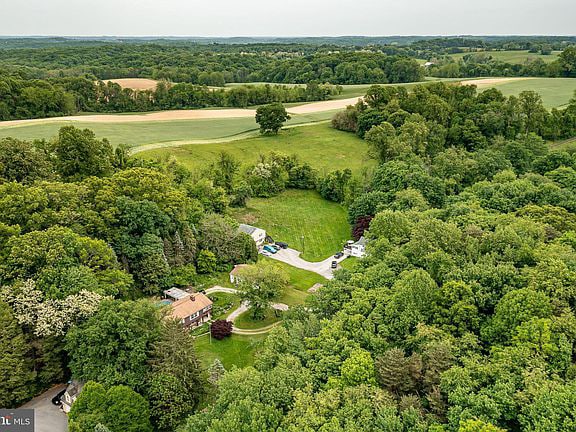 property at 1566 Embreeville Rd