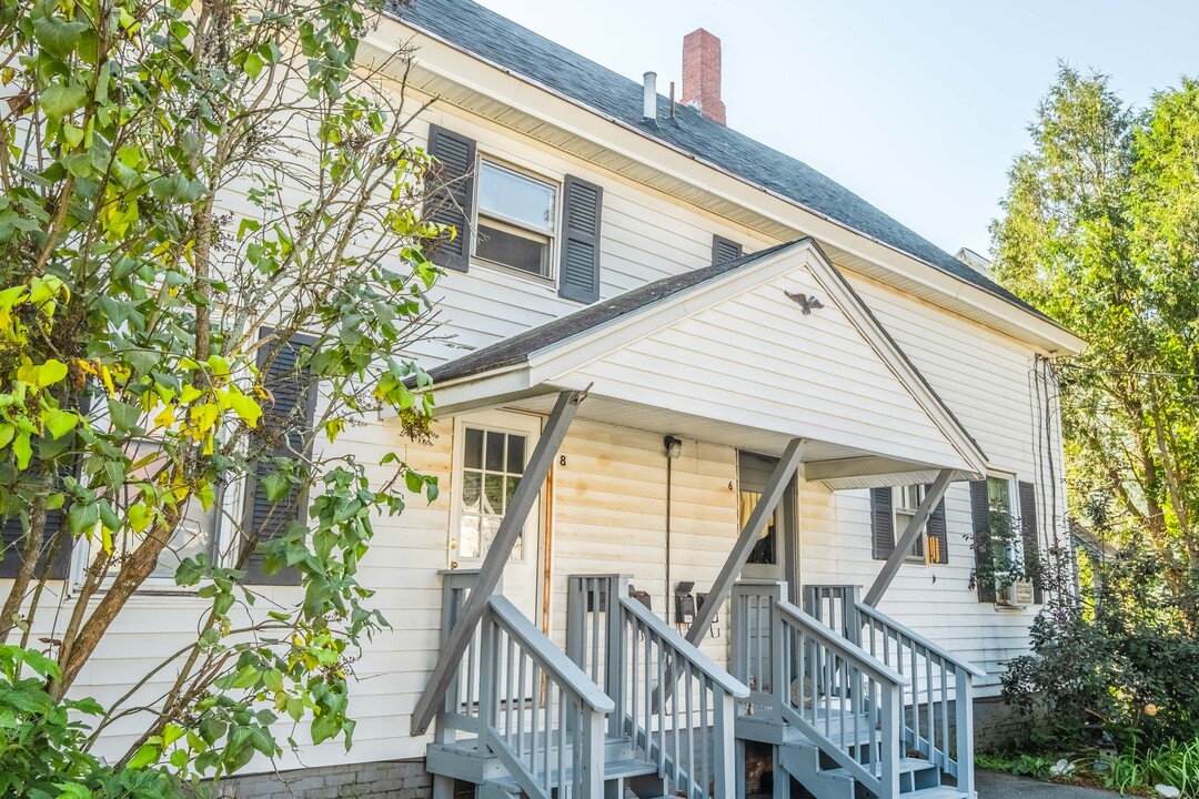 6-8 Oxford Street in Waterville, ME - Foto de edificio