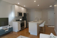 2 Ivaloo St, Unit 6-A in Somerville, MA - Building Photo - Building Photo