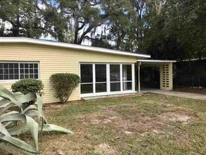 716 Coble Dr in Tallahassee, FL - Building Photo - Building Photo