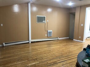 1466 Commonwealth Ave in Bronx, NY - Building Photo - Building Photo