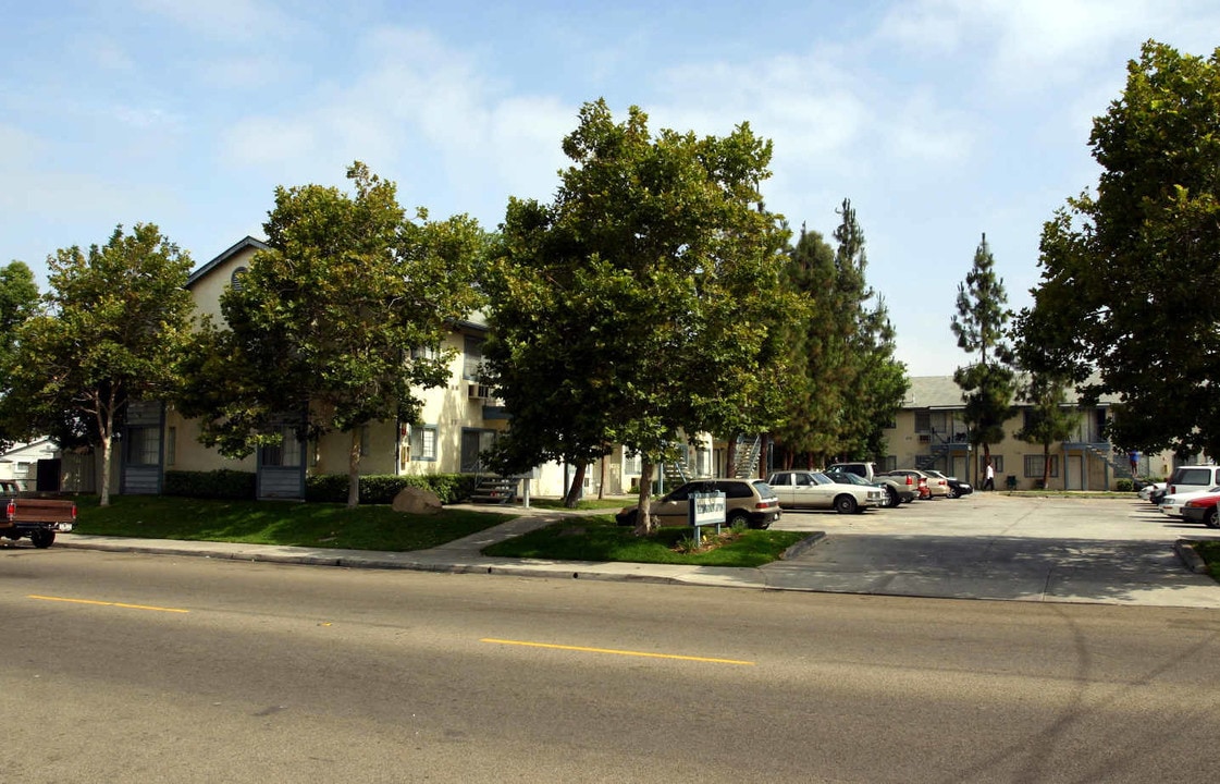 Ridgestone in El Cajon, CA - Building Photo