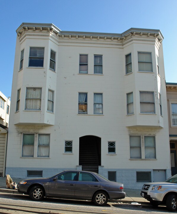 1540 Vallejo St in San Francisco, CA - Building Photo