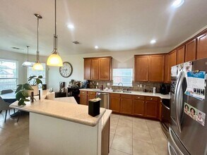 333 Eglington Way in Cibolo, TX - Building Photo - Building Photo