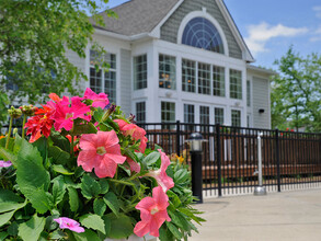 Westlake Apartments in Belleville, MI - Foto de edificio - Building Photo