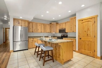 396 Juniper Rd in Somers, MT - Building Photo - Building Photo