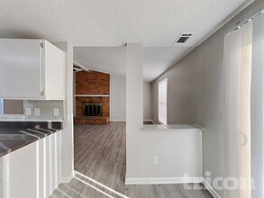 8323 Kapplewood Ct in Charlotte, NC - Foto de edificio - Building Photo