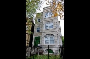 1325 S Sawyer Ave in Chicago, IL - Building Photo