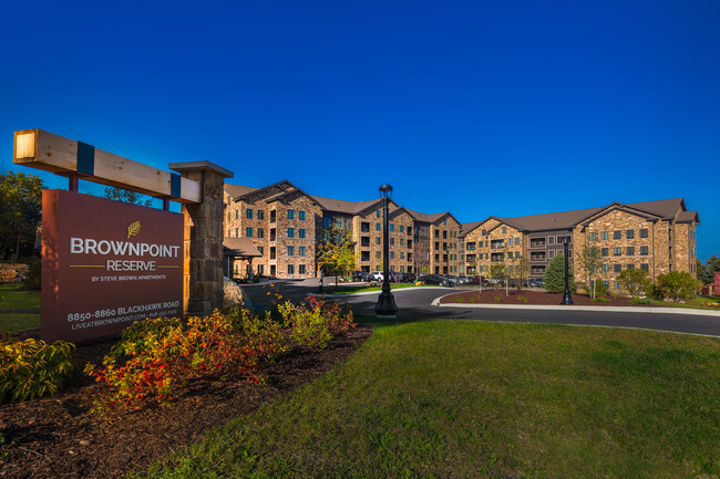 Brownpoint Reserve in Middleton, WI - Foto de edificio - Building Photo