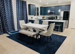 729 Featherstone Dr in Patterson, CA - Building Photo - Building Photo