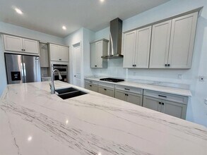 2480 Celebration Blvd in Kissimmee, FL - Building Photo - Building Photo