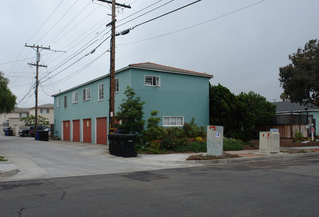 4211-4219 Haines St in San Diego, CA - Building Photo - Building Photo