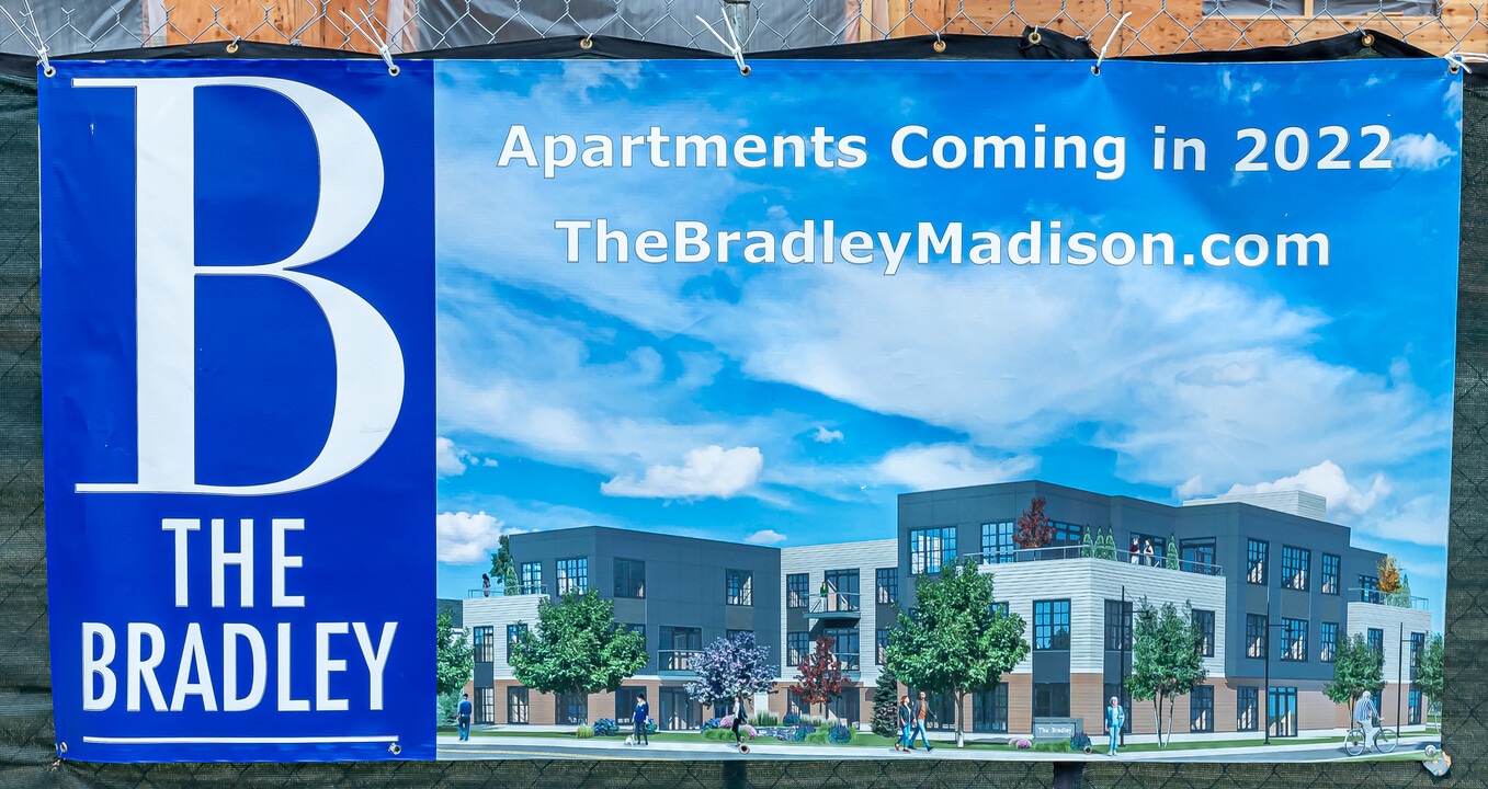 The Bradley in Madison, CT - Foto de edificio