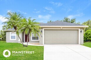 1735 Boca Chica Ave in North Port, FL - Building Photo