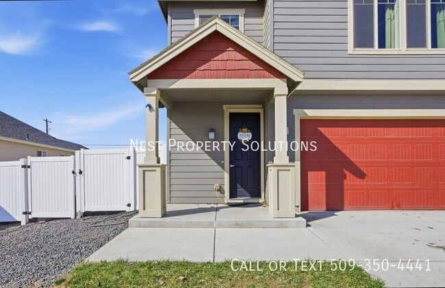 1111 Hilltop Ave NE in Quincy, WA - Building Photo - Building Photo