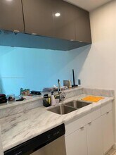 931 Twin Lakes Dr in Coral Springs, FL - Building Photo - Building Photo