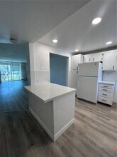 8962 S Hollybrook Blvd in Pembroke Pines, FL - Building Photo - Building Photo