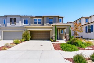 5758 Tournament Ct in Tracy, CA - Building Photo