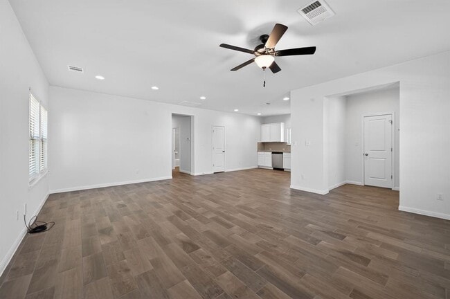 221 Arabian Colt Dr in Georgetown, TX - Foto de edificio - Building Photo