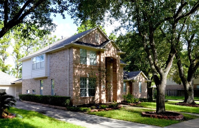 property at 218 Heathbrook Ln