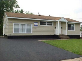 1014 E Colvin St in Syracuse, NY - Building Photo