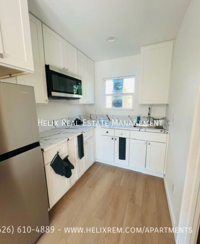 property at 6343 Rosemead Blvd
