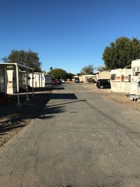 876 S Date Ave in Yuma, AZ - Foto de edificio - Building Photo