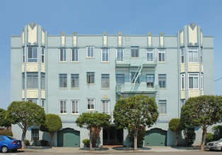 1990 Beach St in San Francisco, CA - Building Photo - Building Photo