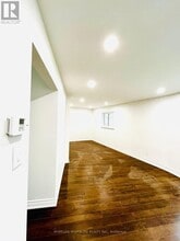 26 Niles Way in Markham, ON - Building Photo - Building Photo