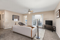 Chapel Creek Apartments in Fultondale, AL - Foto de edificio - Interior Photo