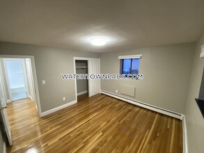 14 Riverside St in Watertown, MA - Building Photo - Building Photo