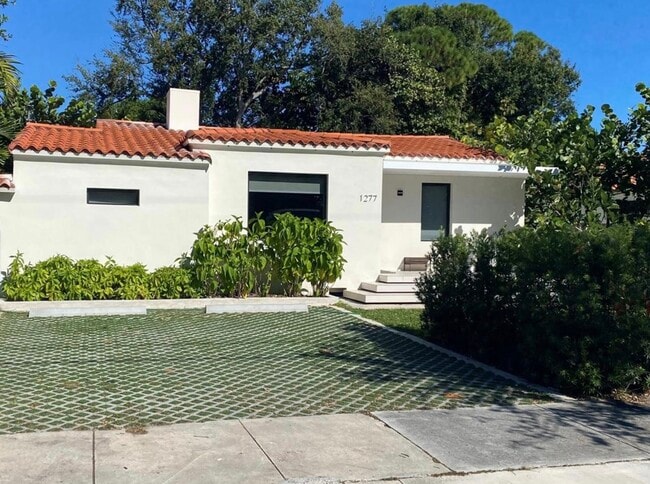 property at 1277 SW 19th St