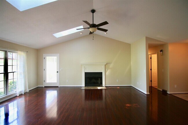 85 Turtle Point Rd in Pinehurst, NC - Building Photo - Building Photo