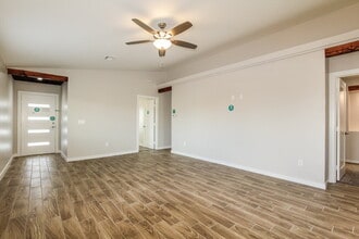 8902 W Monroe St in Peoria, AZ - Building Photo - Building Photo