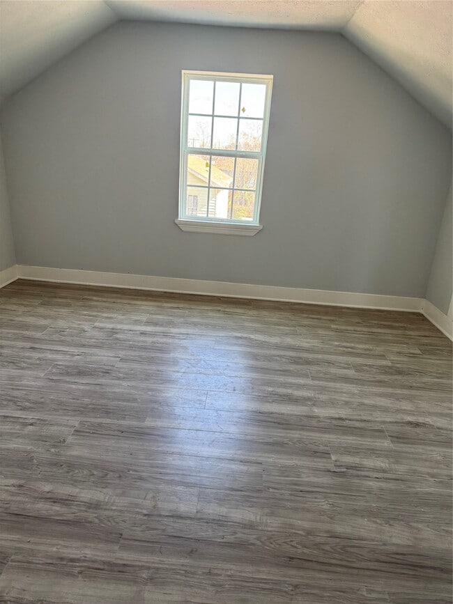 property at 1015 30th St