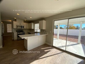 1821 La Villa Dr in North Las Vegas, NV - Building Photo - Building Photo