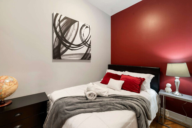 111 S Paulina St in Chicago, IL - Building Photo - Building Photo